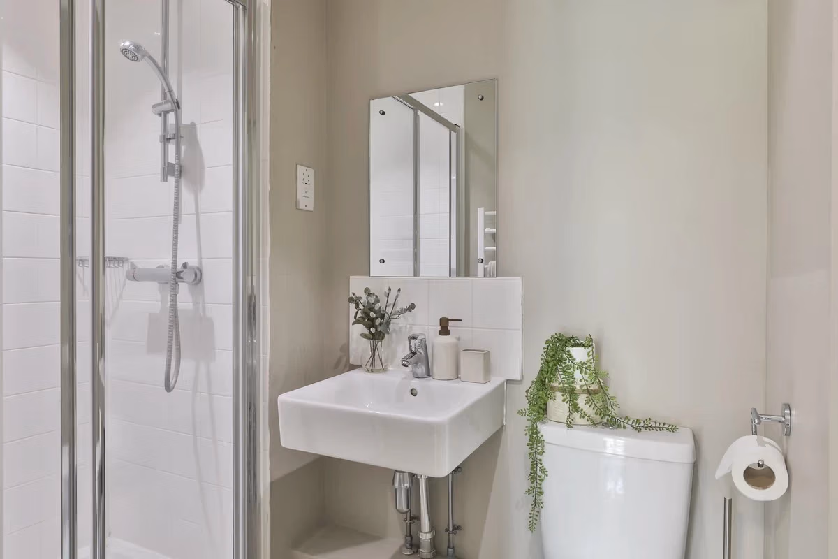 Amenities?w=400&h=260&fit=crop&q=40&auto=format&trim=auto