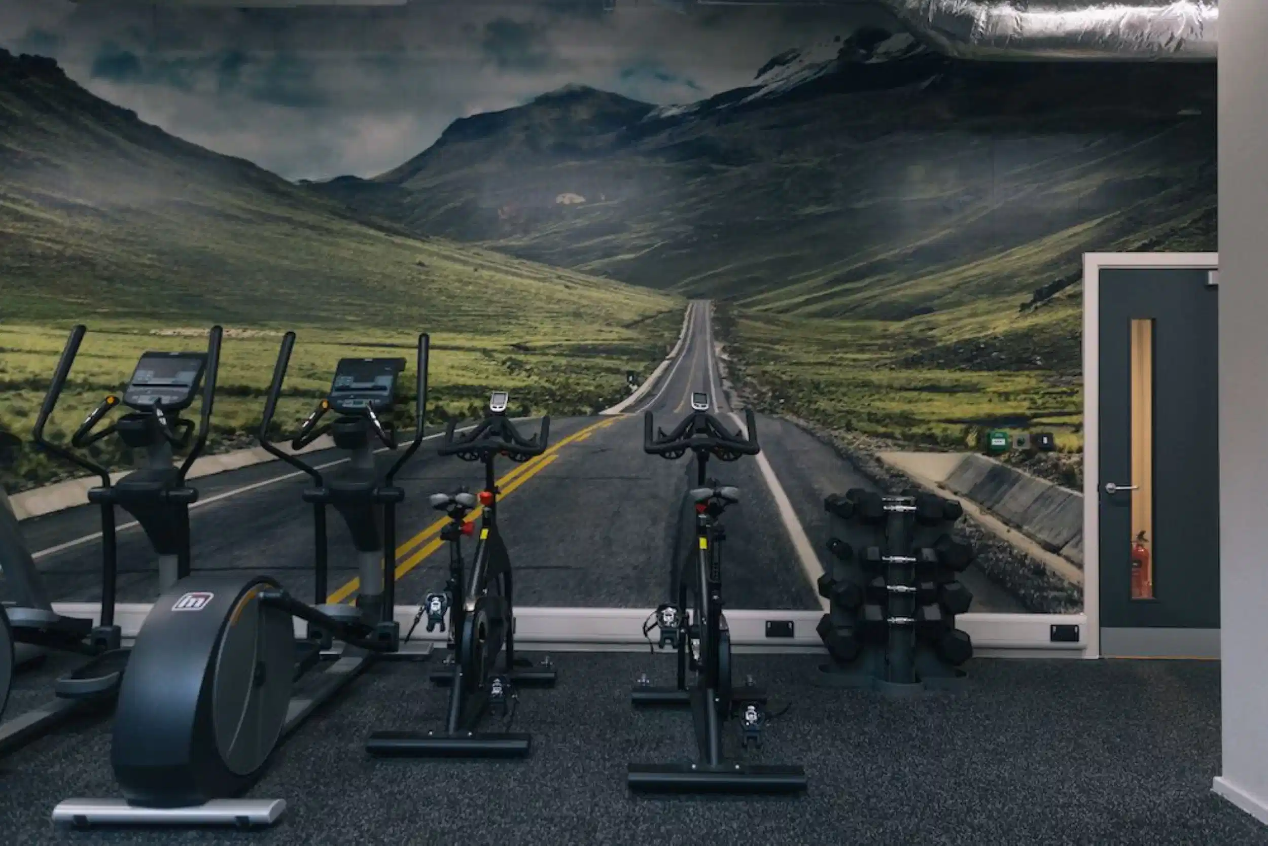 Common Area?w=400&h=260&fit=crop&q=40&auto=format&trim=auto