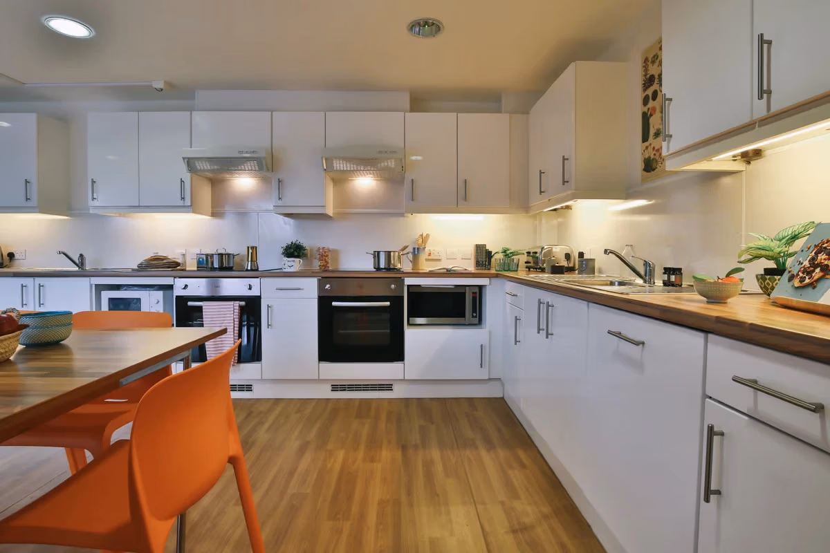 Victoria Court, Lancaster  - Lancaster, England, United Kingdom - Classic Shared Apartment - Kitchen