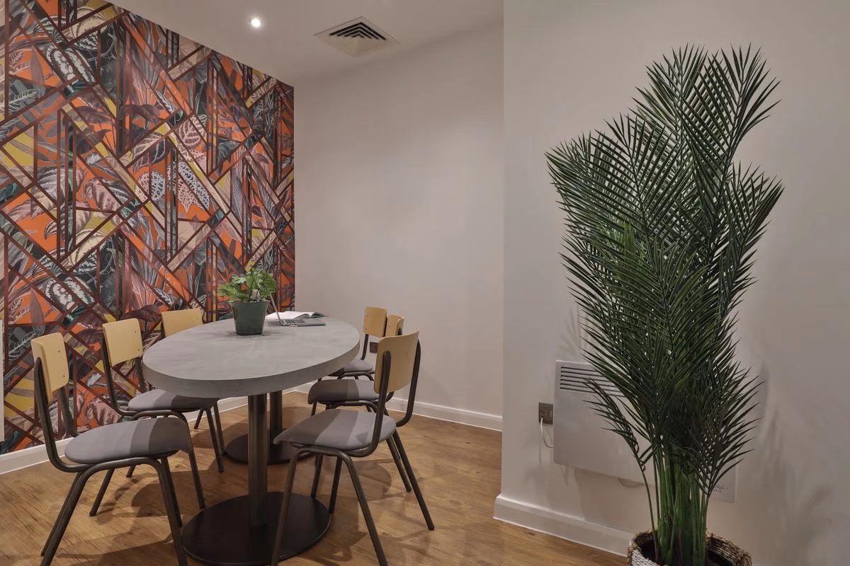 140 - 142 New Walk, Leicester  - Leicester, England, United Kingdom - Amenities