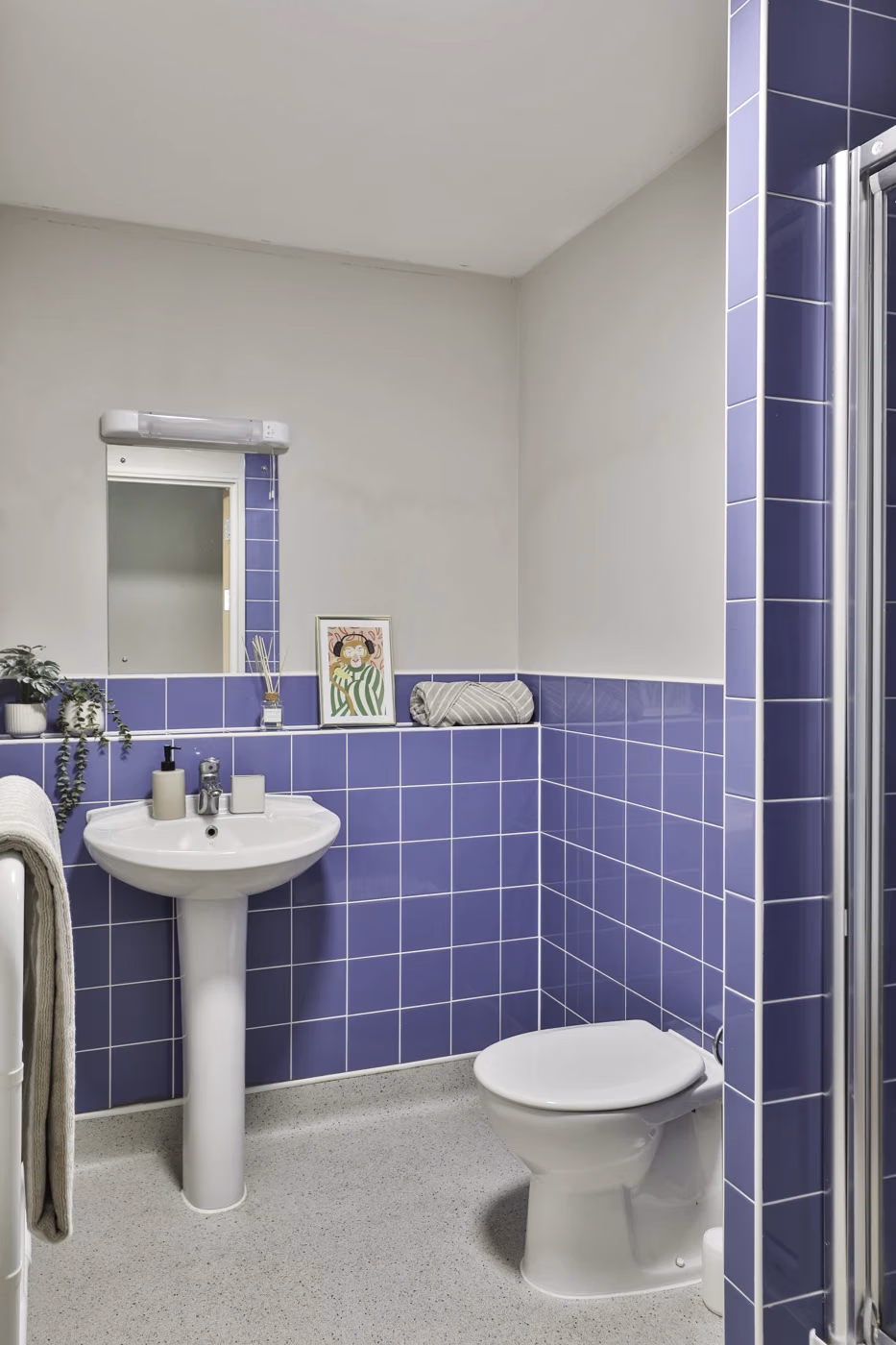 Amenities?w=400&h=260&fit=crop&q=40&auto=format&trim=auto