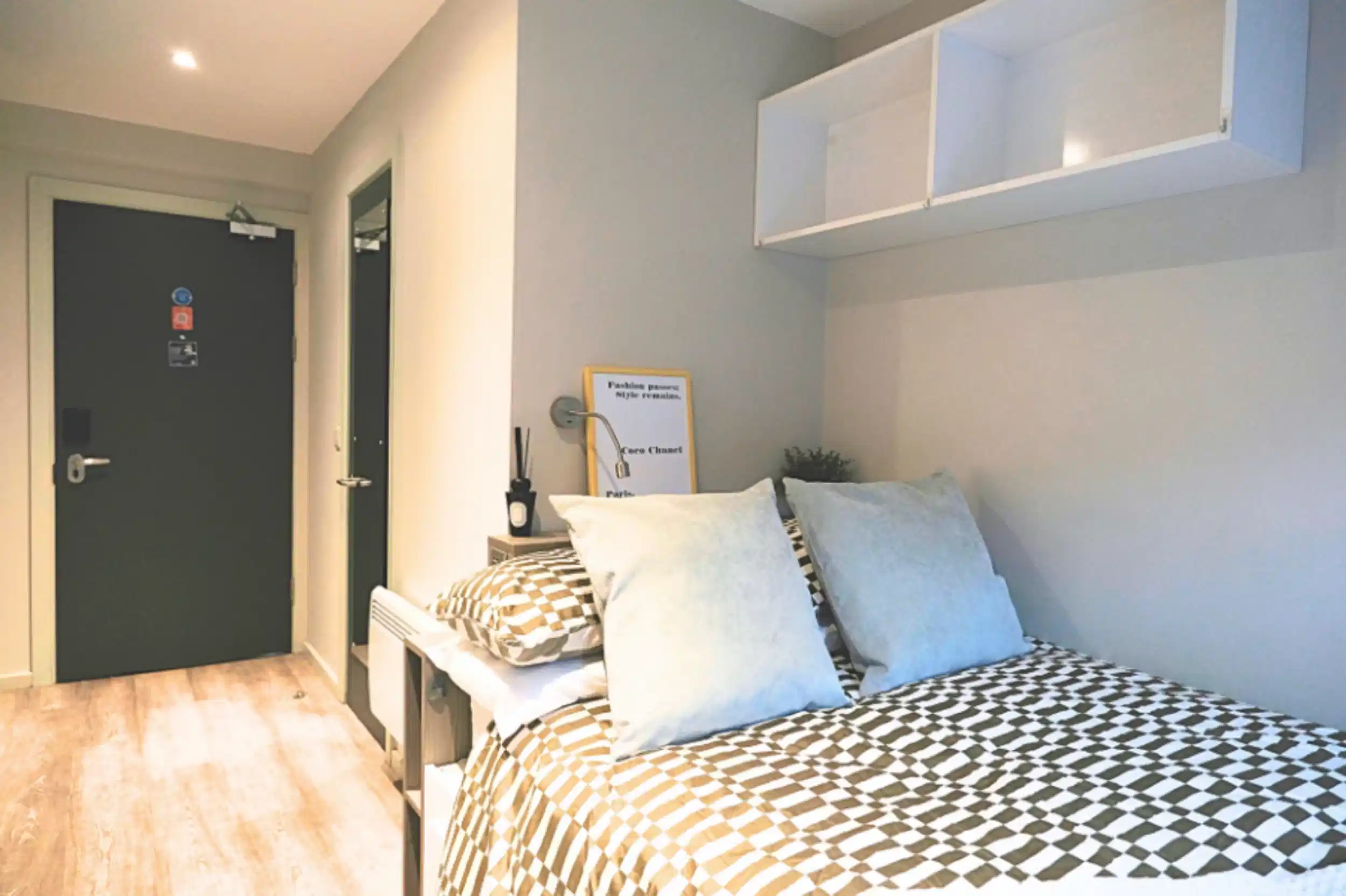 Amenities?w=400&h=260&fit=crop&q=40&auto=format&trim=auto