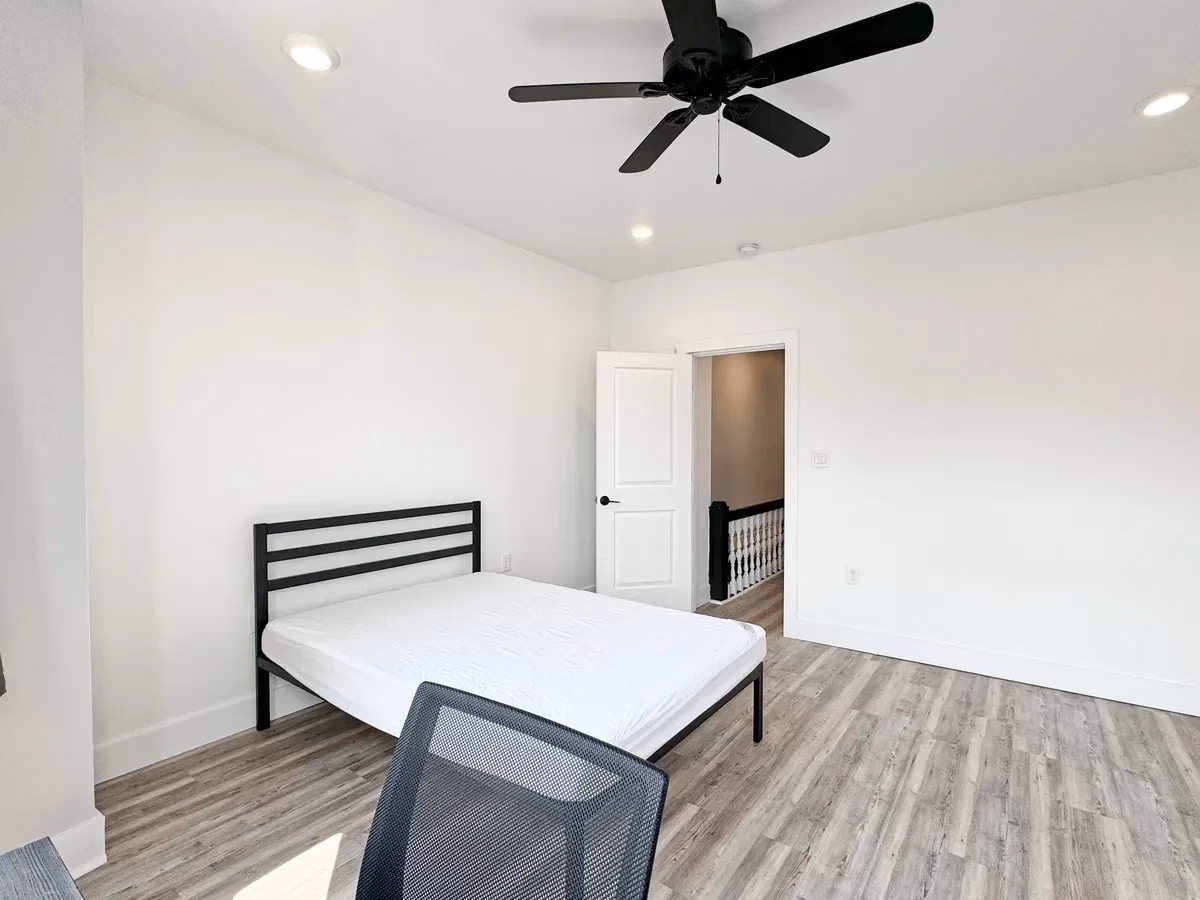 361 Ophelia St, Pittsburgh - Pittsburgh, Pennsylvania, United States - Bedroom