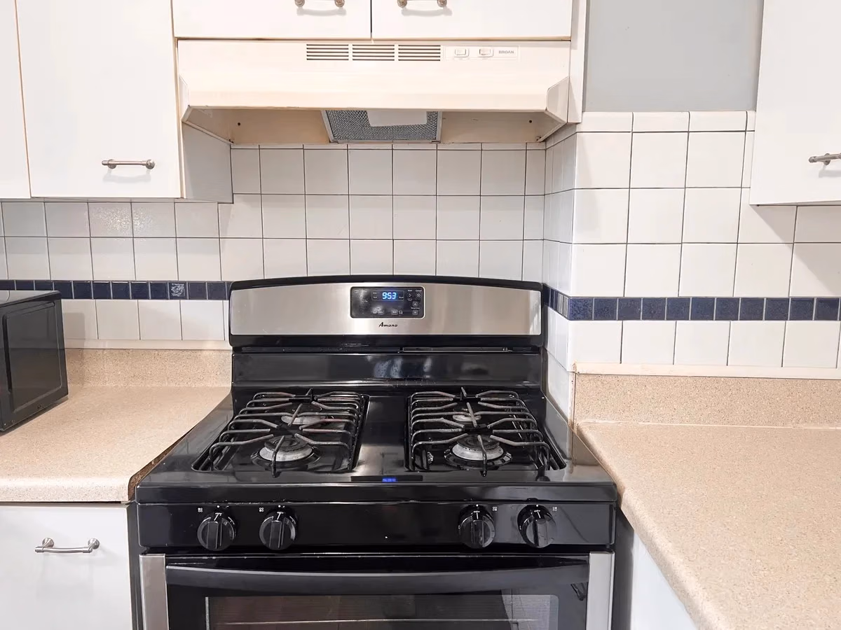 511 Belgreen Pl, Pittsburgh - Pittsburgh, Pennsylvania, United States - Kitchen