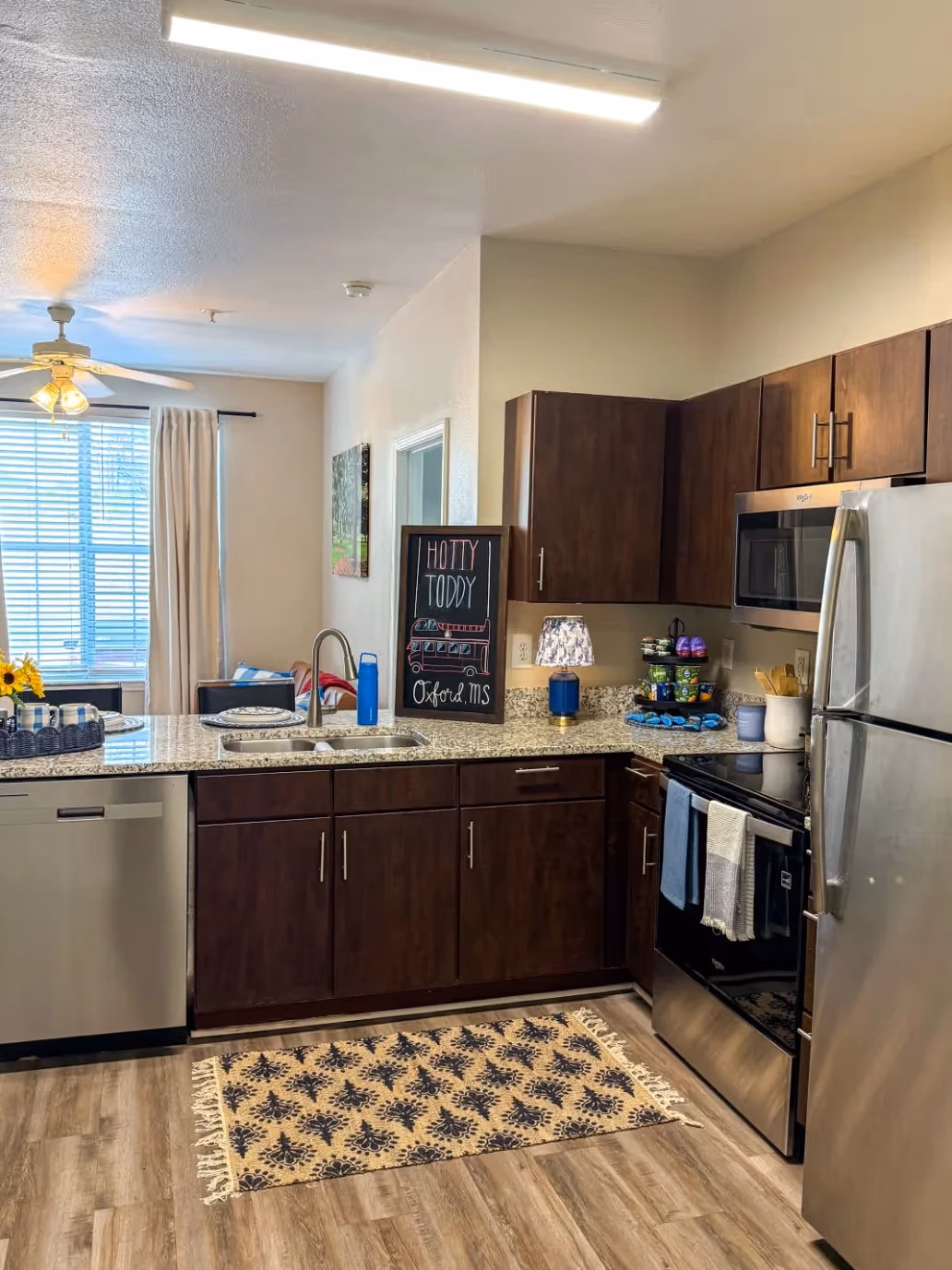Rev on Anderson, Oxford - Oxford, Mississippi, United States - Kitchen