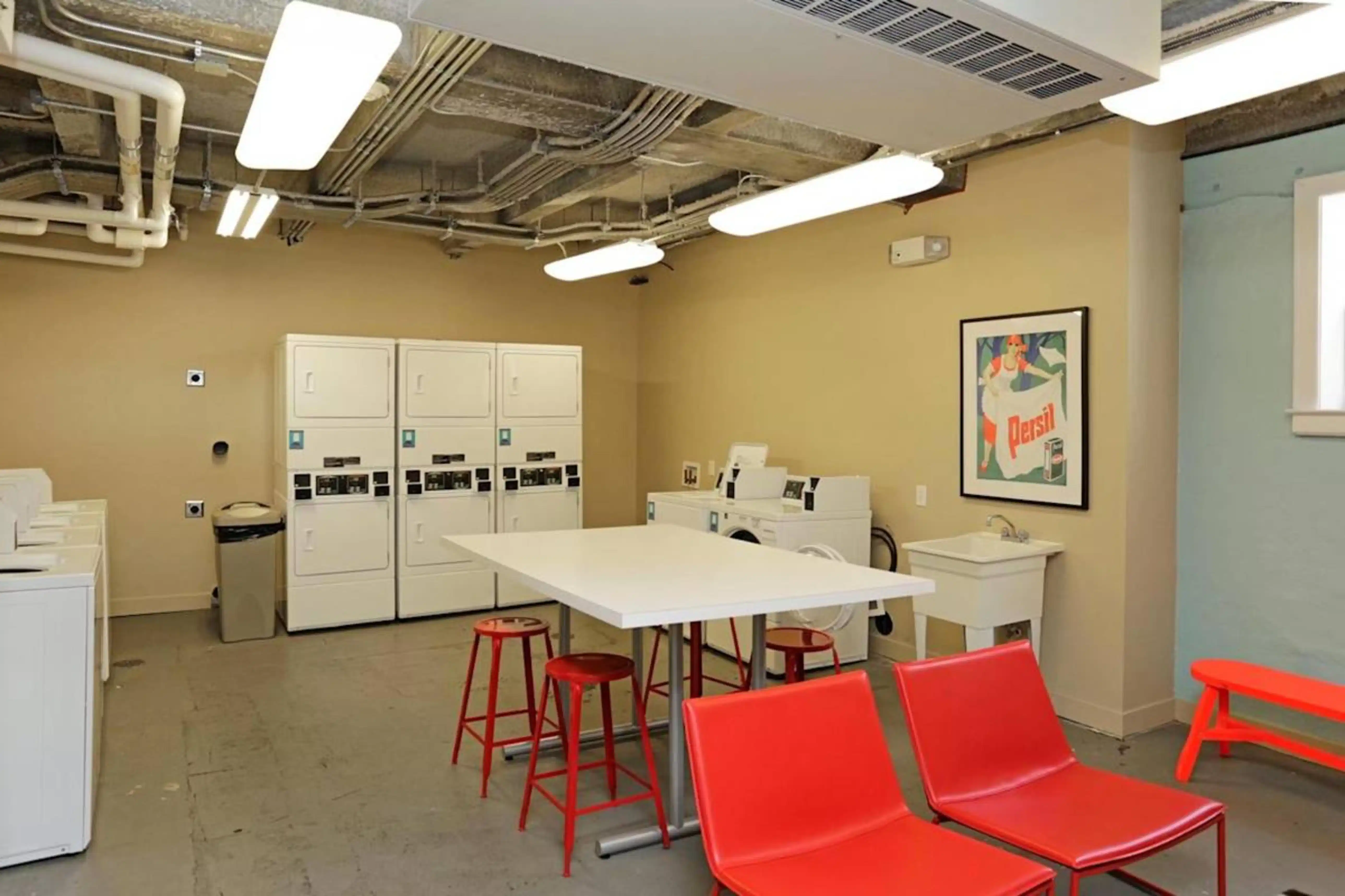 The Brownhardt, Kansas City - Kansas City, Kansas, United States - Amenities