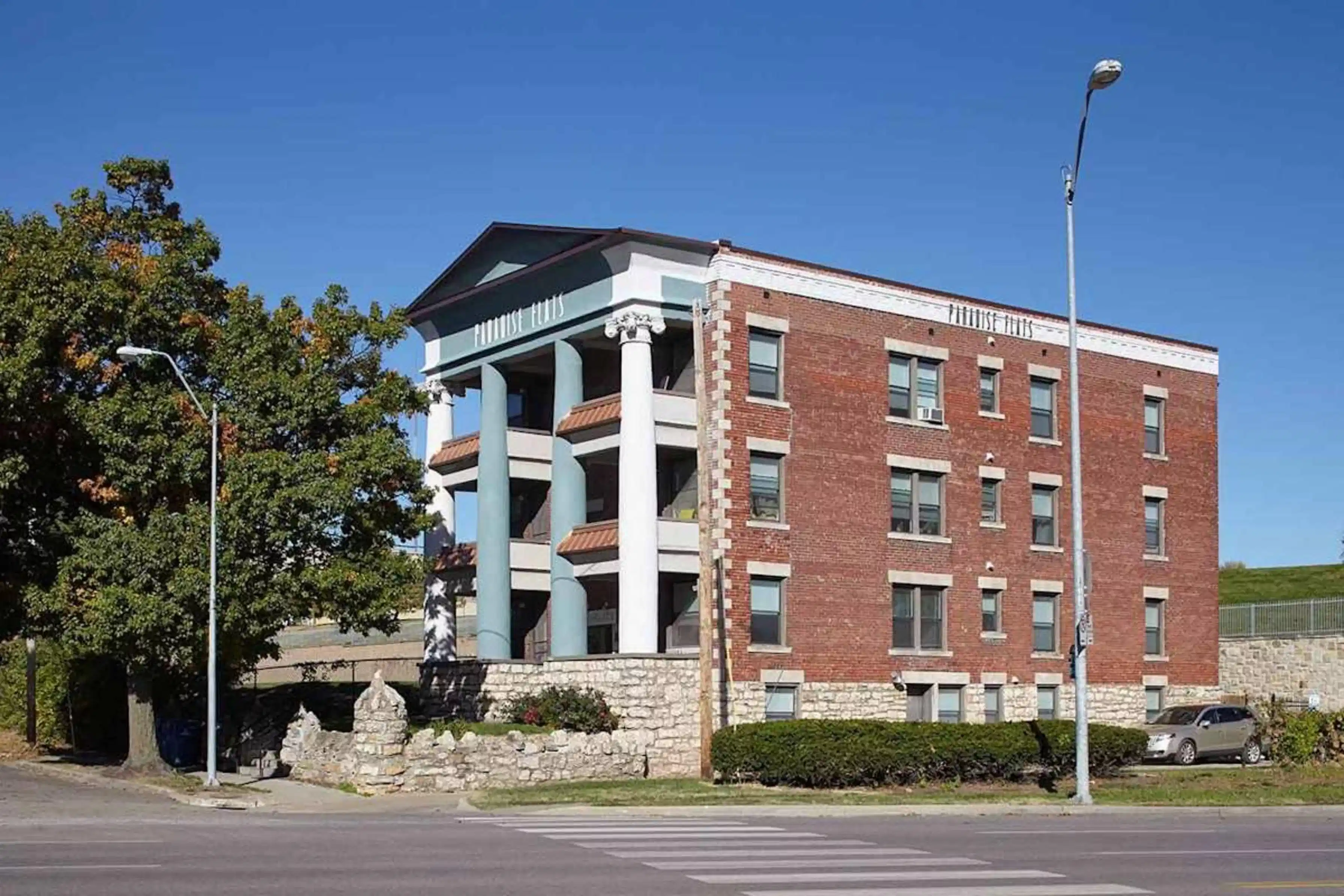 Paradise Flats, Kansas City - Kansas City, Kansas, United States - Exterior