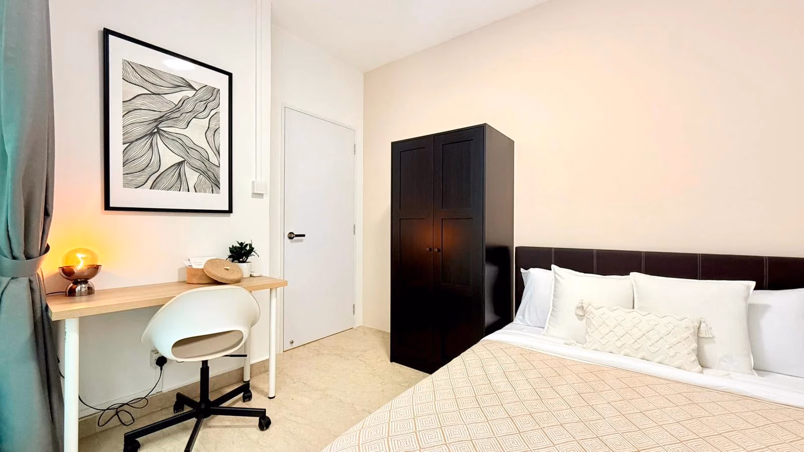 Amenities?w=400&h=260&fit=crop&q=40&auto=format&trim=auto