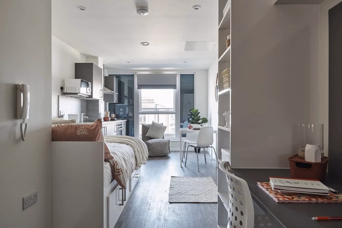 The Bank, Southampton - Southampton, England, United Kingdom - Bedroom