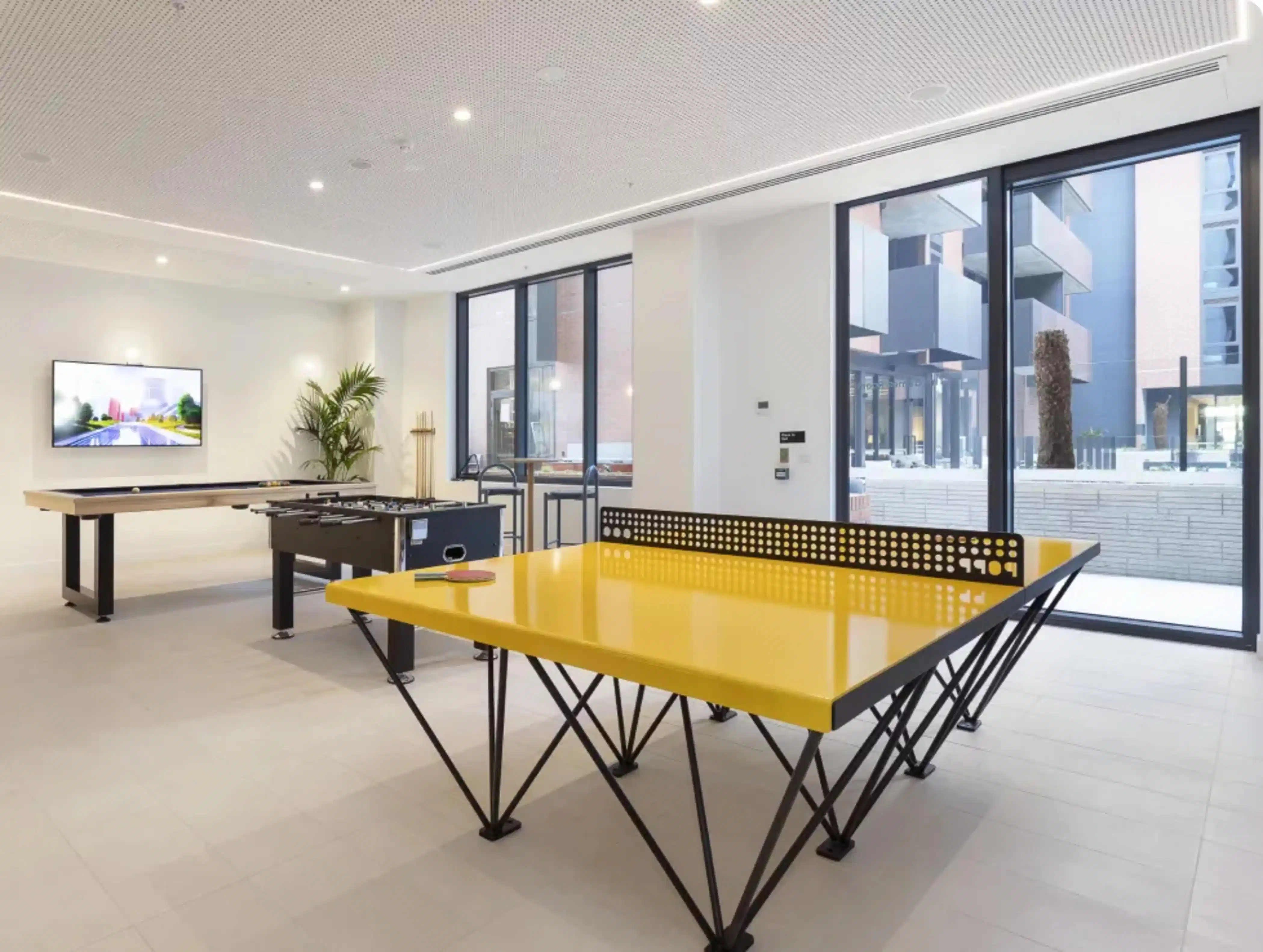 Local Kensington - 48 Lightwood Walk, Melbourne - Melbourne, Victoria, Australia - Amenities