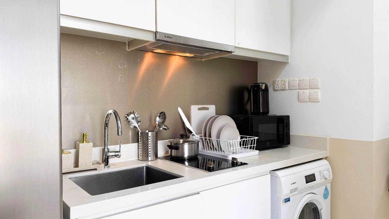 Room in a 3 Bedroom Apartment, Neem Tree Condominium, 30 Jalan Kemaman, Singapore 329341 - Singapore, Singapore - Amenities