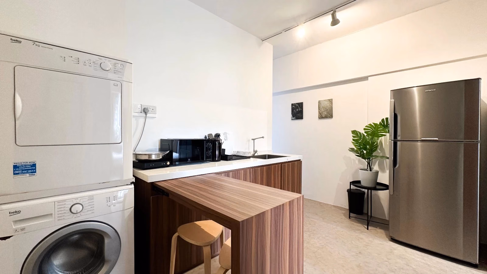Room In A 5 Bedroom Apartment, 100 Oxley Rise, Singapore 238701 - Singapore, Singapore - Kitchen