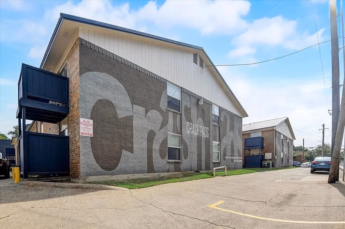 Crash Pads I, Denton - Denton, Texas, United States - Exterior