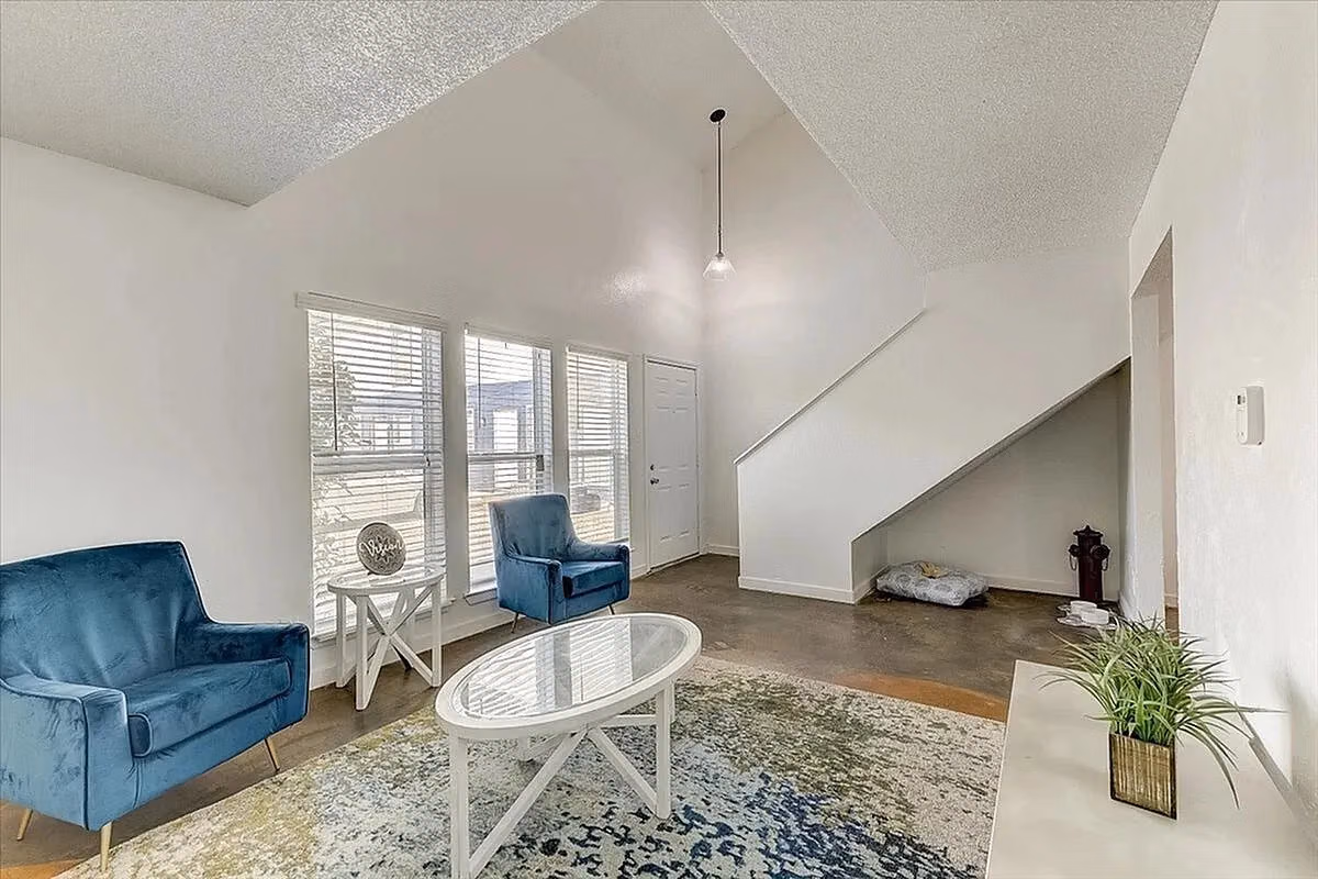 Iconic Village, Denton - Denton, Texas, United States - Common Area