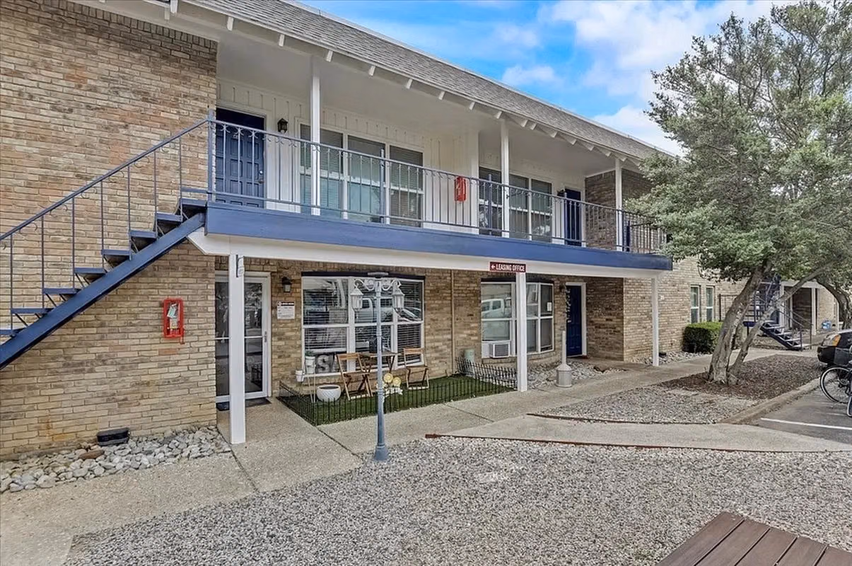 The Quarter, Denton - Denton, Texas, United States - Exterior