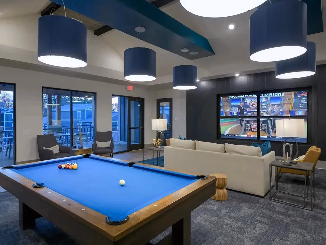 Yugo Pavilion, Kennesaw - Kennesaw, Georgia, United States - Amenities