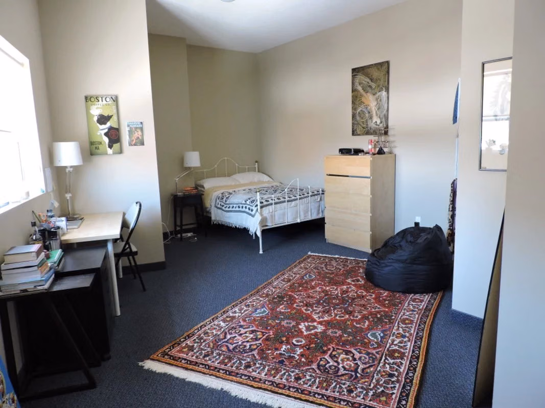 185 King St. N., Waterloo - Waterloo, Ontario, Canada - Bedroom