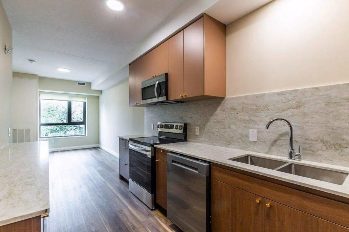 Coldstream, Waterloo - Waterloo, Ontario, Canada - Kitchen