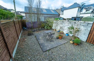 Room in a 3 Bedroom Apartment, 1 College Crescent, College Rd, Galway, H91 WEW8 - Galway, Ireland - Exterior