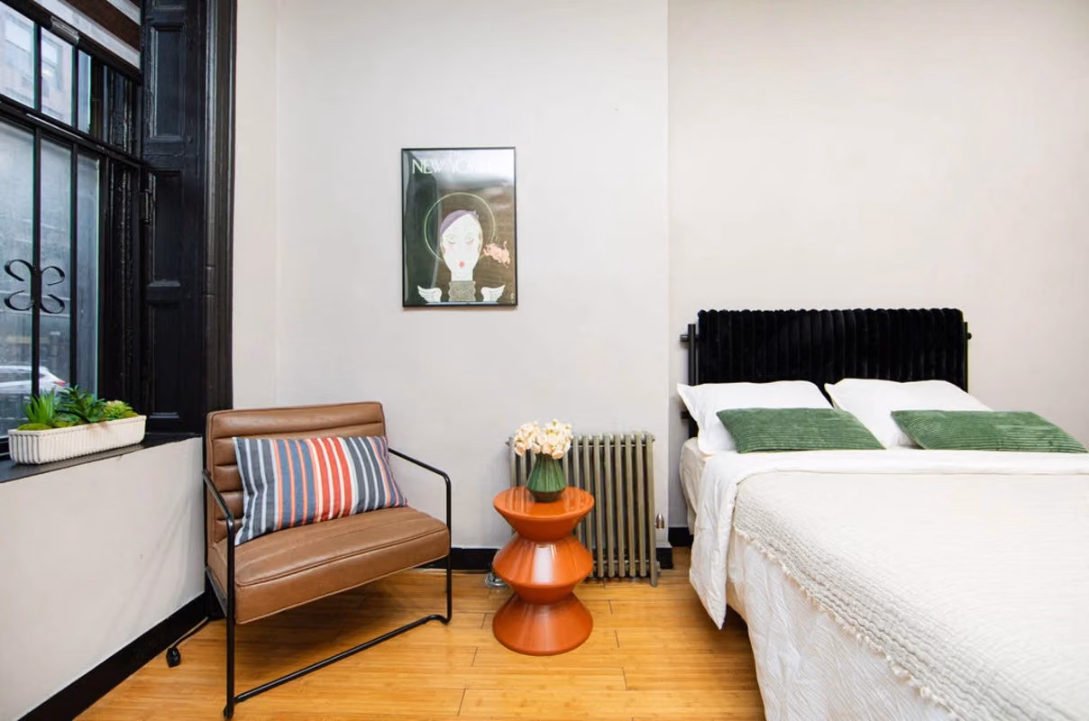 The Hell's Kitchen House II, New York - New York City, New York, United States - Bedroom