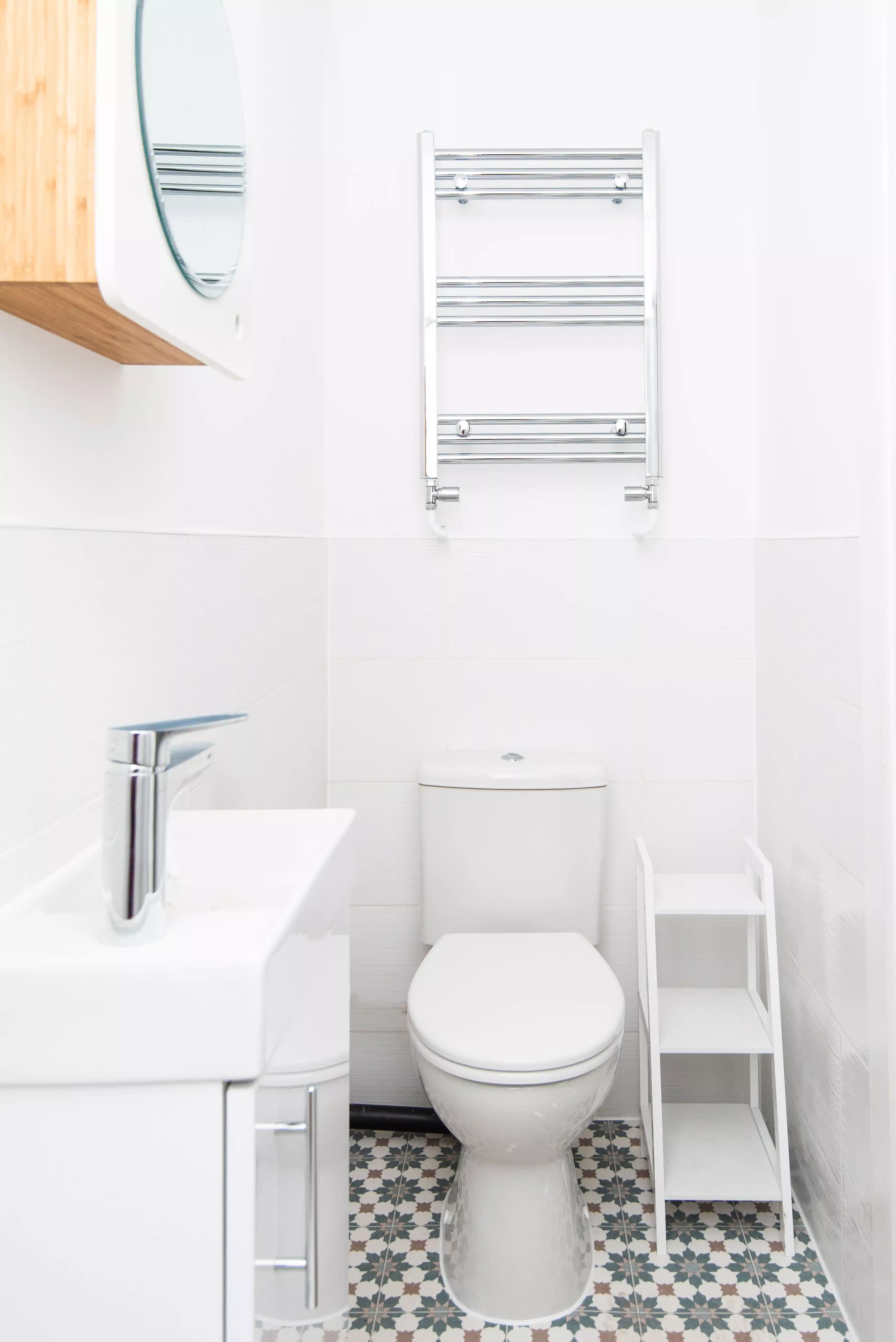 8 Bedroom 3 Bathroom Apartment - Kitchen?w=400&h=260&fit=crop&q=40&auto=format&trim=auto