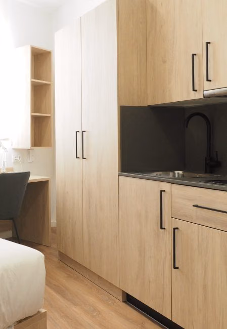 Amenities?w=400&h=260&fit=crop&q=40&auto=format&trim=auto