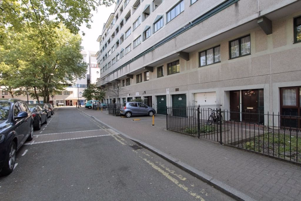 bathroom - Bathroom  - 04-07-2023?w=400&h=260&fit=crop&q=40&auto=format&trim=auto