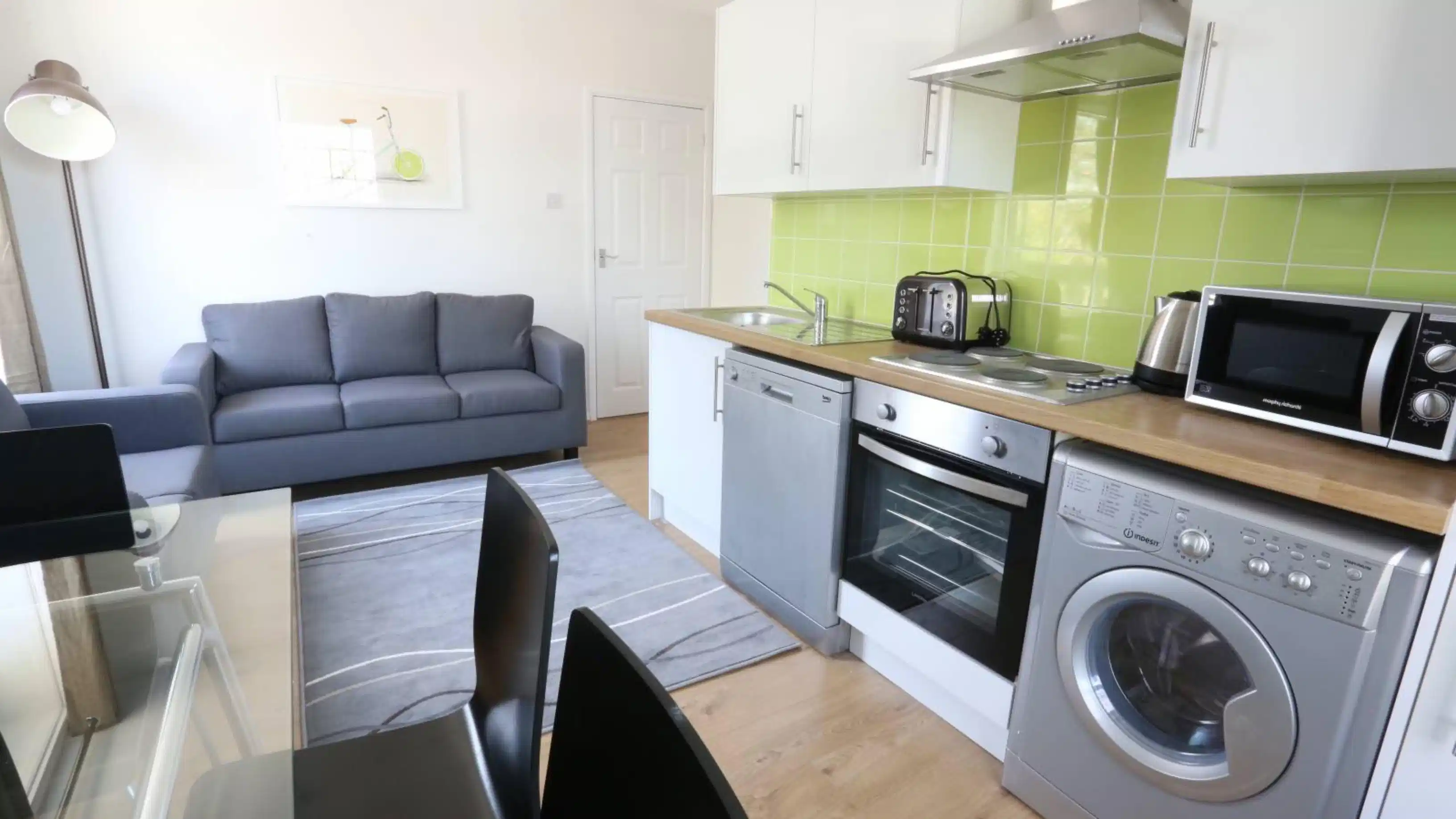 5 bedroom apartment, Bromley High Street - undefined - kitchen - Kitchen - 17-07-2023