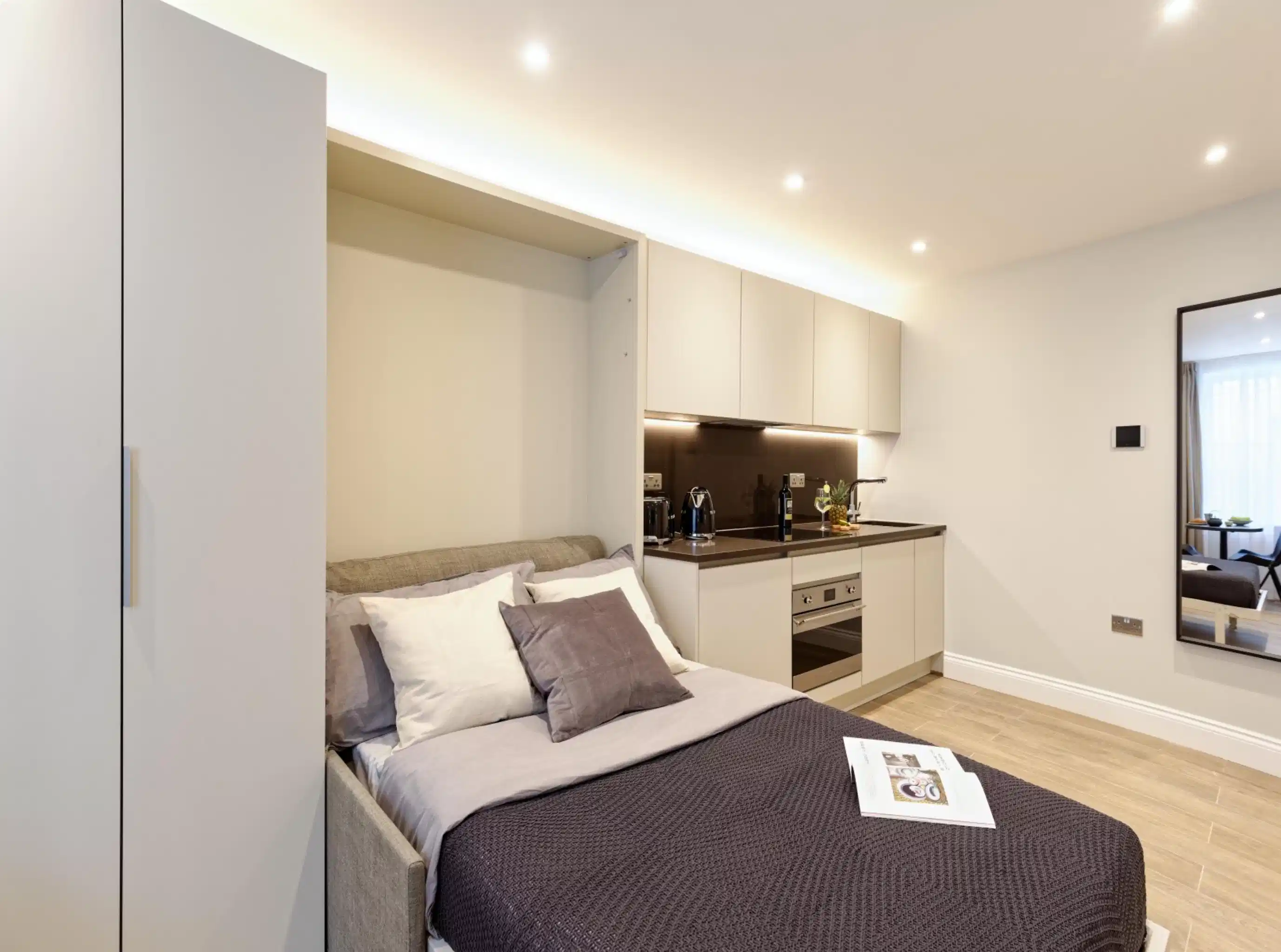 Studio Room, Emperor's Gate, London SW7 4JA (Studio 9) - London, England, United Kingdom - Studio  - Bedroom