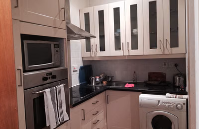 Centrally Located And Cosy Bayswater Notting Hill Gate Apartment, London - London, England, United Kingdom - 1 Bedroom 1 Bathroom Apartment - Kitchen
