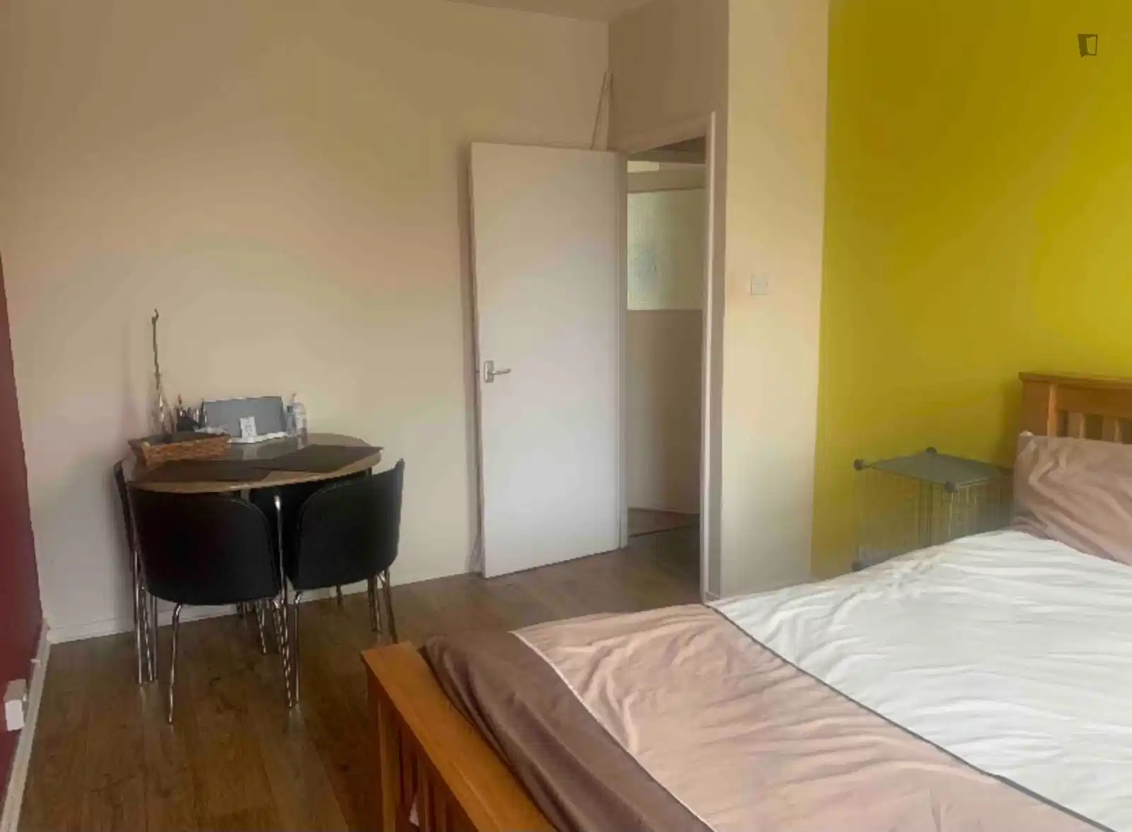 1 Bedroom Apartment, Cornwall Sq, London SE11 4JN - London, England, United Kingdom - 1 Bedroom Apartment - Bedroom