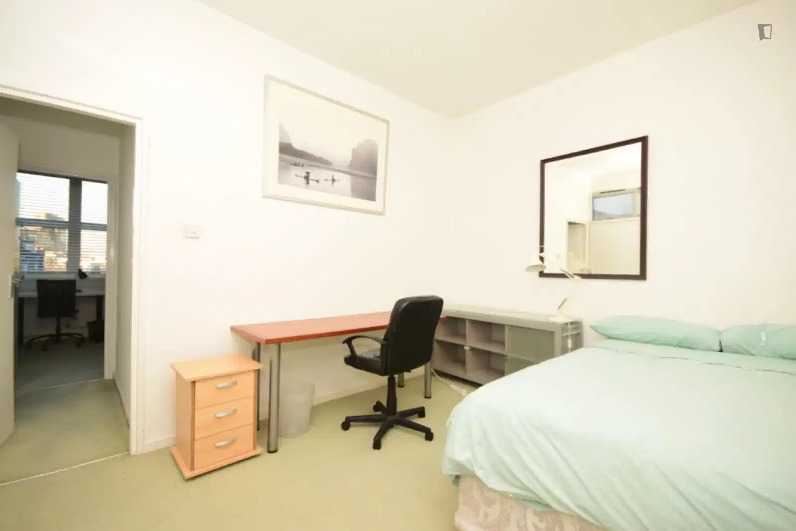 4 Bed - 3 Bath (3) - Bathroom?w=400&h=260&fit=crop&q=40&auto=format&trim=auto