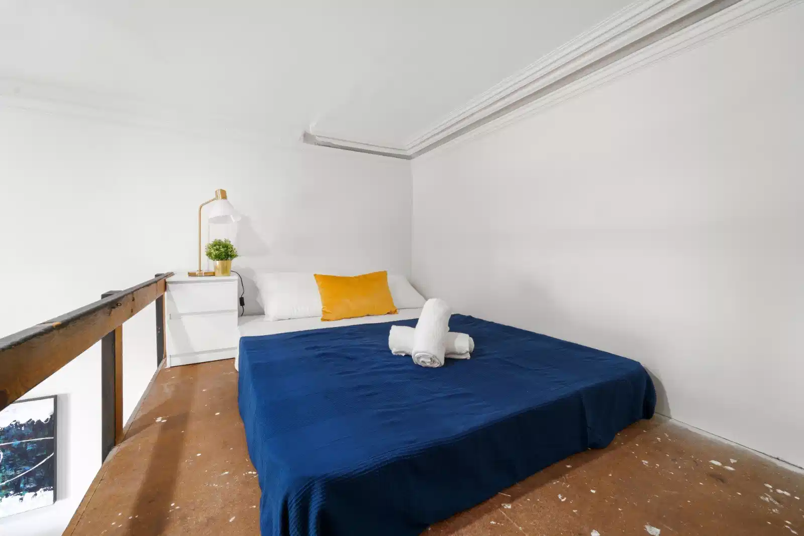 Room in a 12 Bedroom Apartment, 195 Cleveland, Redfern, Sydney - Sydney, New South Wales, Australia - Room 9 - Bedroom