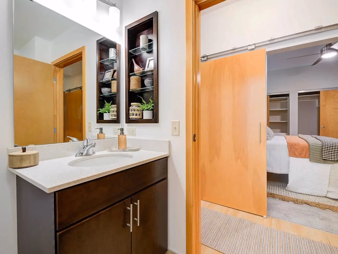 Yugo Madison Lux, Madison - Madison, Wisconsin, United States - Bathroom