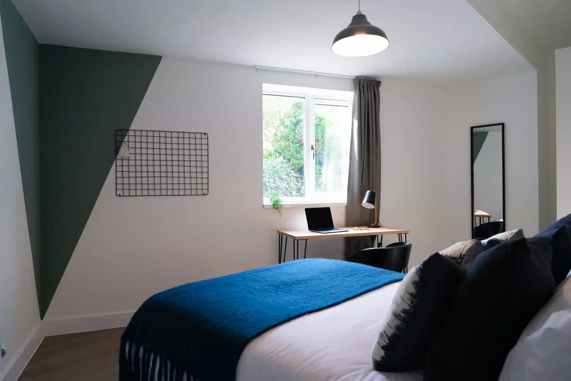 Room in a 4 Bedroom Apartment, 328 Claremont Rd, Manchester M14 7WJ - Manchester, England, United Kingdom - 4 Bedroom 1 Bathroom Apartment - 1 - Bedroom