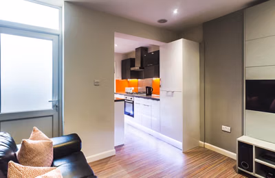 Room in a 4 Bedroom Apartment, 42 Watford Street, Stoke-on-Trent ST4 2EW - Stoke-on-Trent, England, United Kingdom - Bedroom 4 - Kitchen