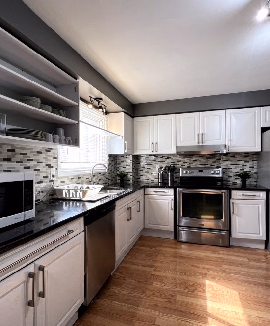 Seaside Room B - Shared( 1 Bed 1 Bath ) - Bedroom?w=400&h=260&fit=crop&q=40&auto=format&trim=auto