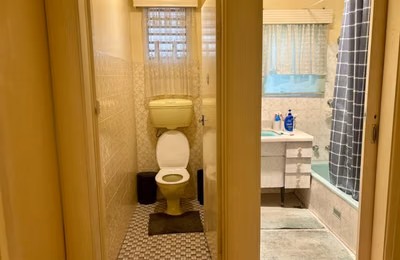 Private Room in a Shared Apartment, Alexander Ave, Campbelltown, Adelaide 5074 - Adelaide, South Australia, Australia - Room 1 - Bathroom