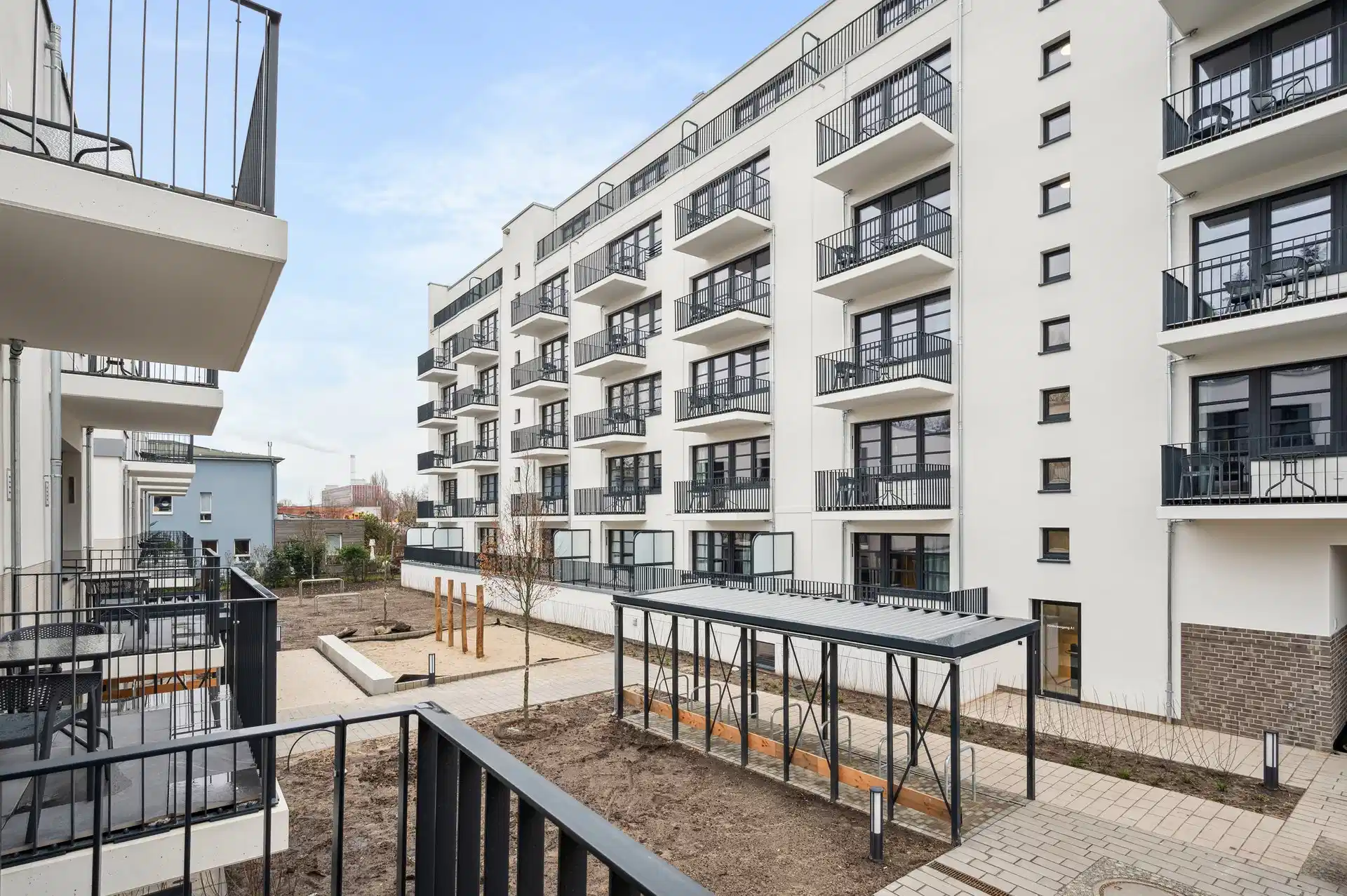 Kitchen?w=400&h=260&fit=crop&q=40&auto=format&trim=auto