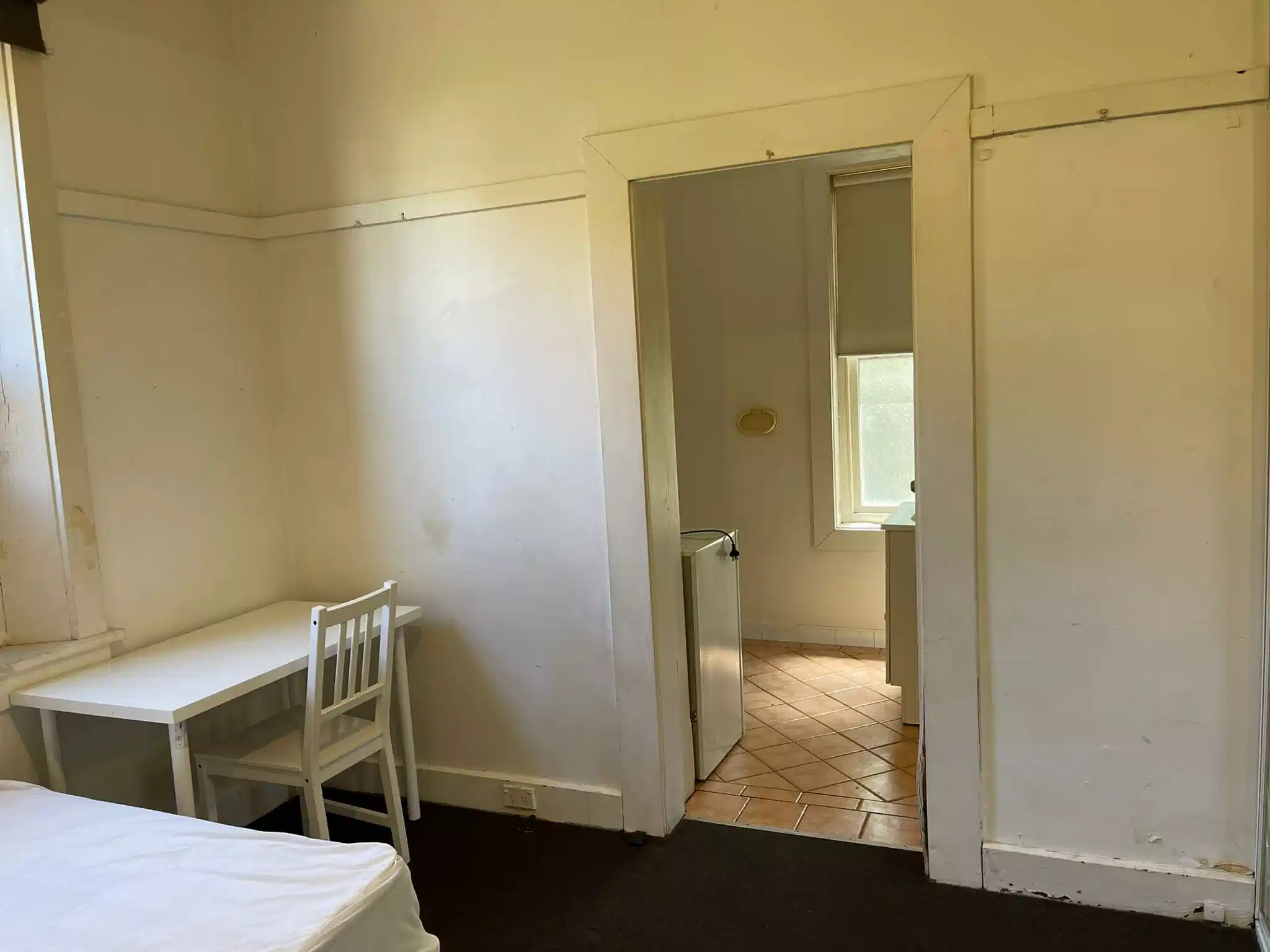 Amenities?w=400&h=260&fit=crop&q=40&auto=format&trim=auto