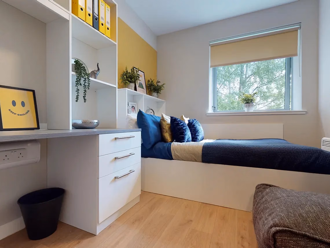 Amenities?w=400&h=260&fit=crop&q=40&auto=format&trim=auto