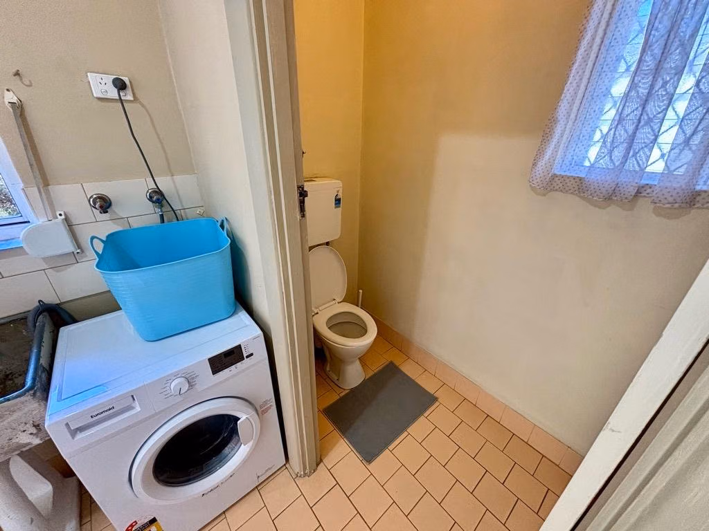 Bedroom 1 - Bedroom?w=400&h=260&fit=crop&q=40&auto=format&trim=auto