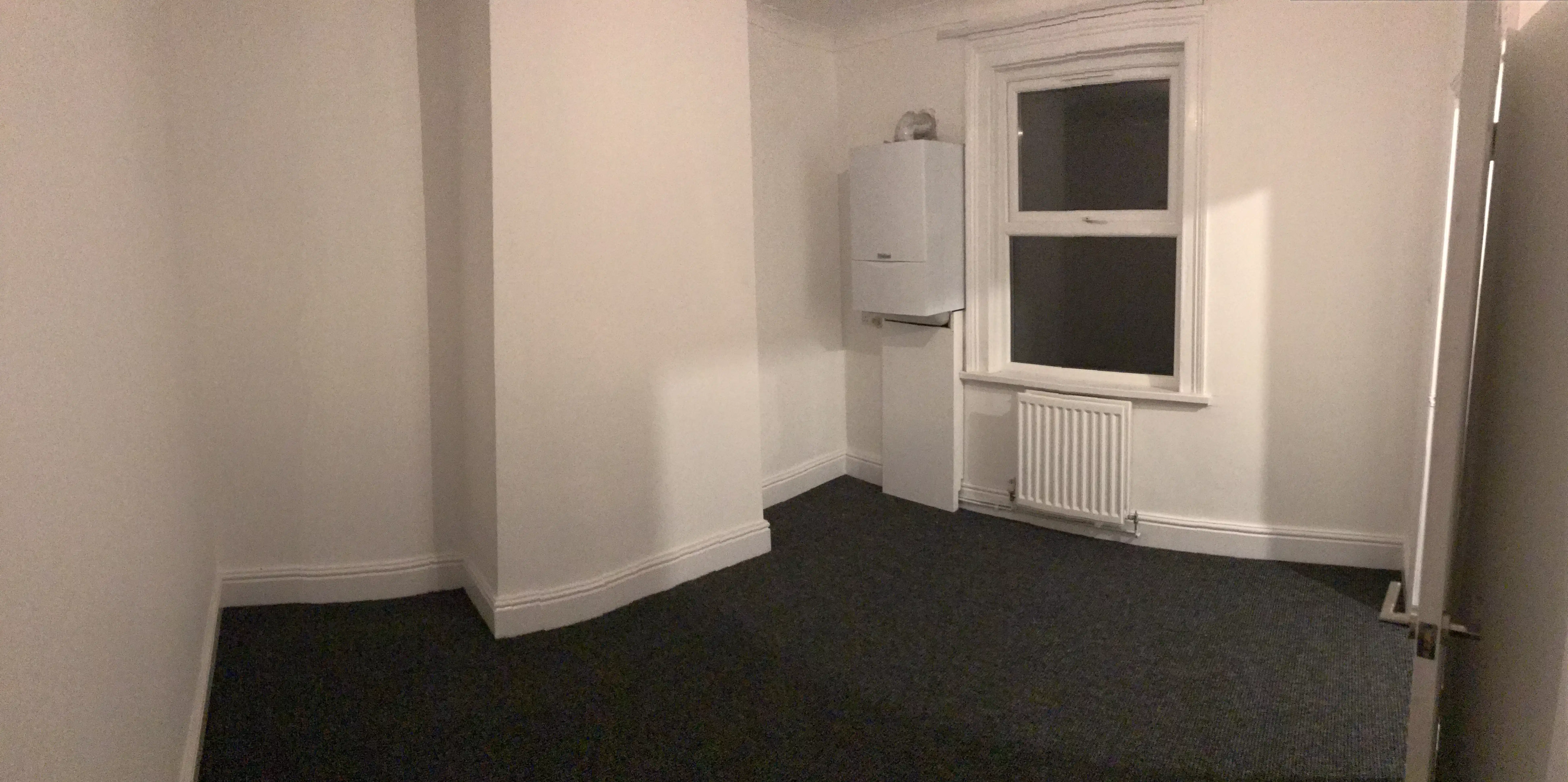 3 Bedroom Apartment, 57 Chaplin Rd, Easton, Bristol BS5 0JY - Bristol, England, United Kingdom - 3 Bedroom Apartment - Room