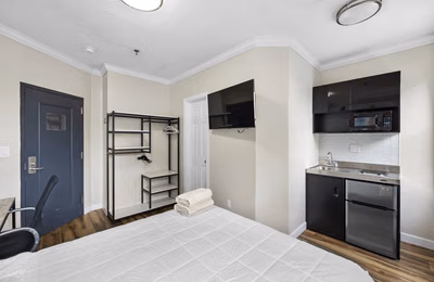 Single Room - Kitchen?w=400&h=260&fit=crop&q=40&auto=format&trim=auto