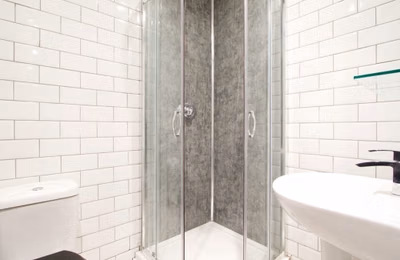 1 Bedroom Apartment, Park View, Peel Street, Nottingham NG1 4GR (Flat 5) - Nottingham, England, United Kingdom - 1 Bedroom Flat - Bathroom