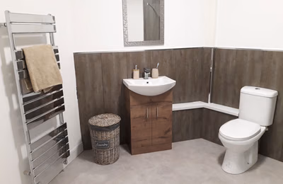 Room in a 5 Bedroom Apartment, Middlesbrough 113 Gresham Road, Middlesbrough - Middlesbrough, England, United Kingdom - Bedroom 3 - Bathroom