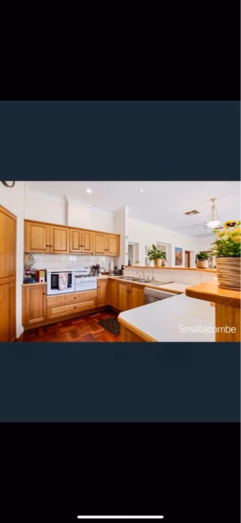 Room in 7 Bedroom Apartment, 32 Godfrey Terrace, Leabrook, City of Burnside, 5068 (Room 2) - Adelaide, South Australia, Australia - Bedroom 1 - Kitchen