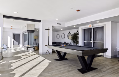 Amenities?w=400&h=260&fit=crop&q=40&auto=format&trim=auto