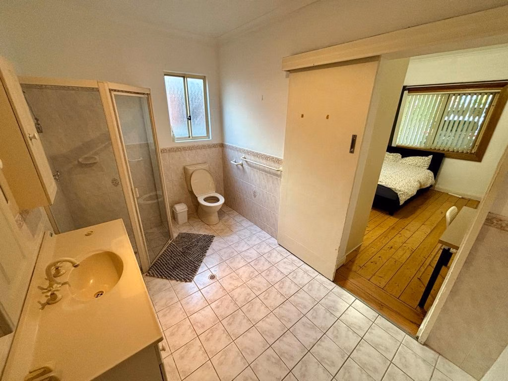 Bedroom 4 - Bedroom?w=400&h=260&fit=crop&q=40&auto=format&trim=auto