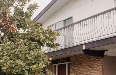 5784 Elsom Avenue, Burnaby - Burnaby, British Columbia, Canada - Exterior